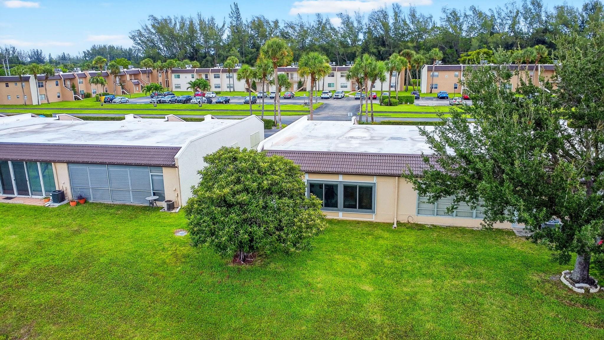 121 Lake Meryl Drive