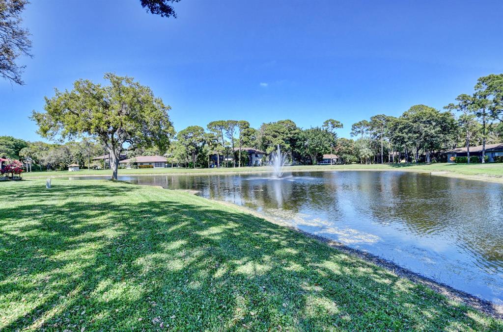 7684 Kings Ride
