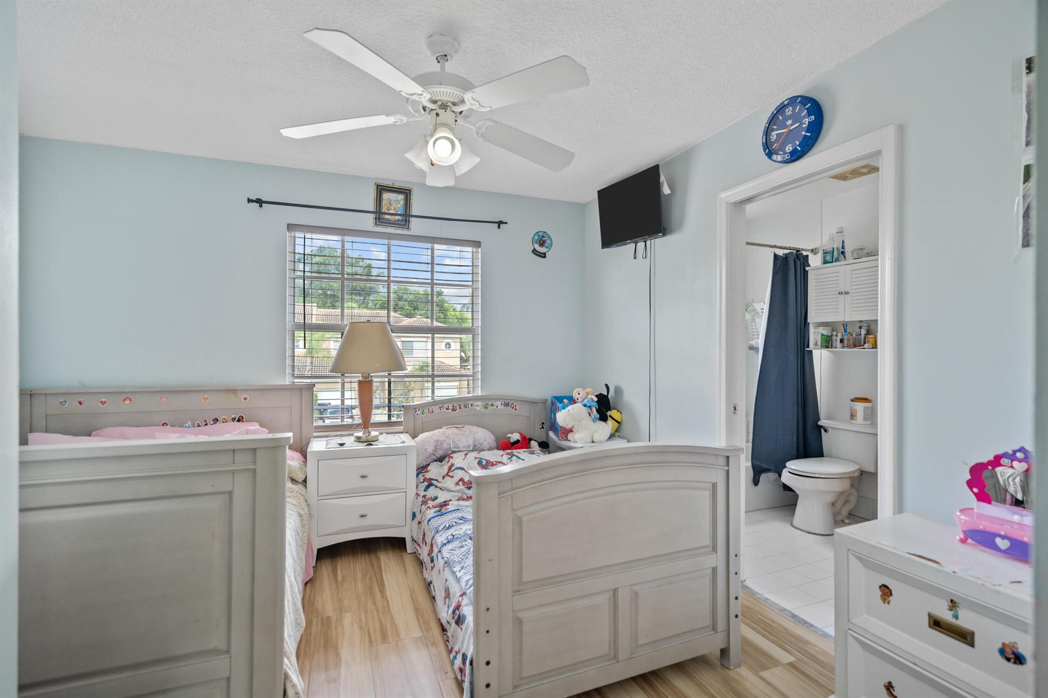 6957 Brook Hollow Road