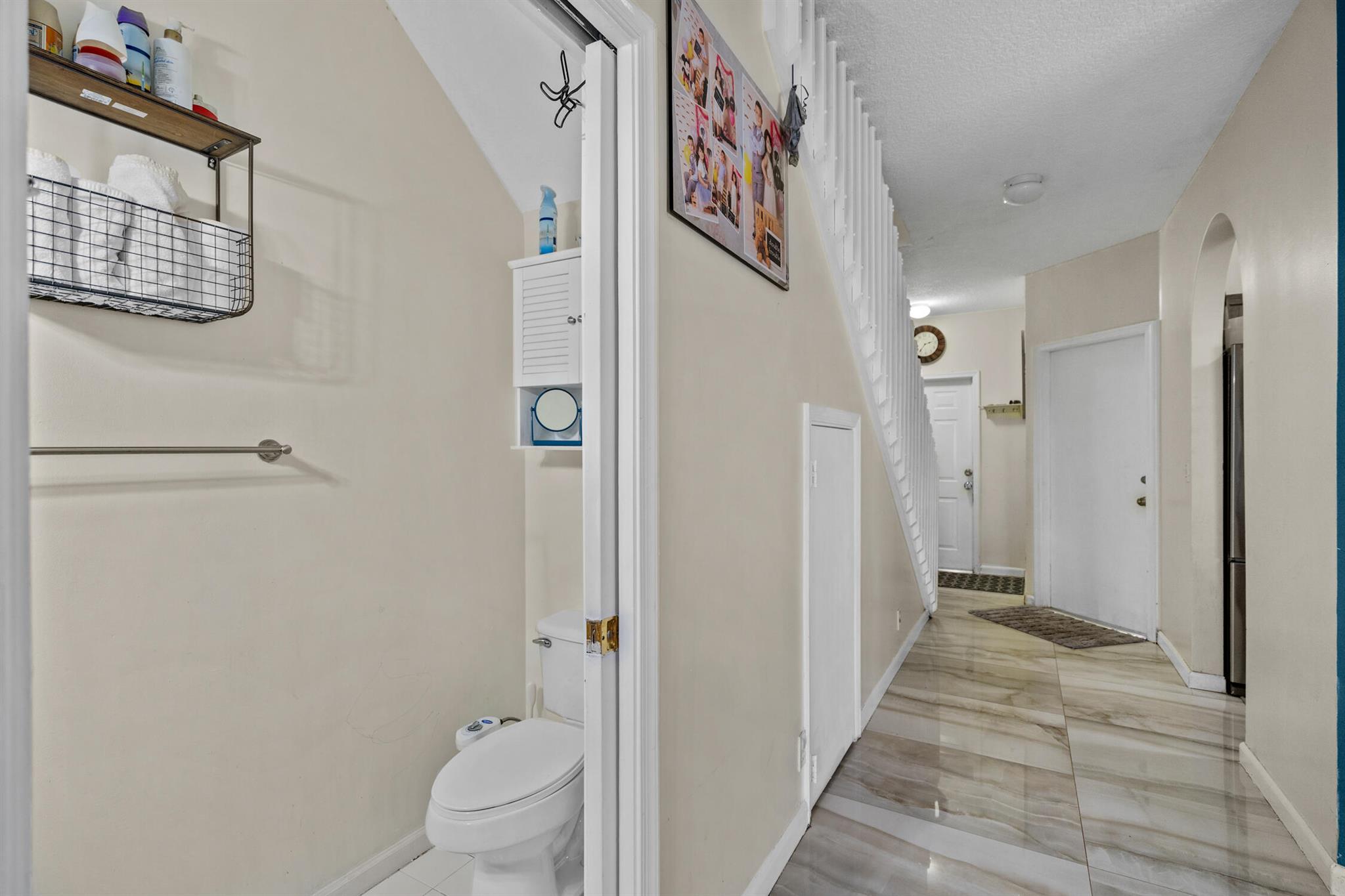 6957 Brook Hollow Road