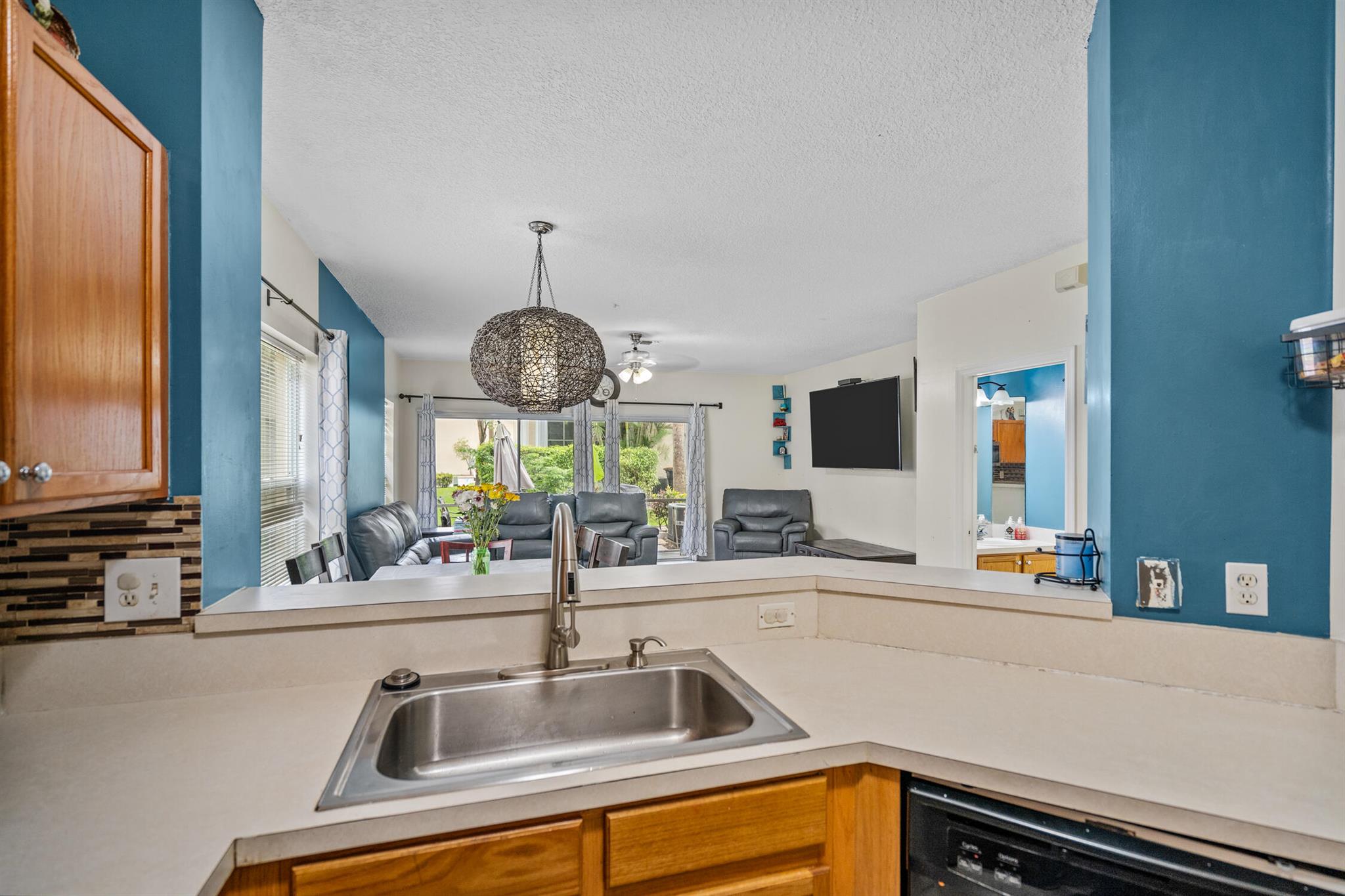 6957 Brook Hollow Road