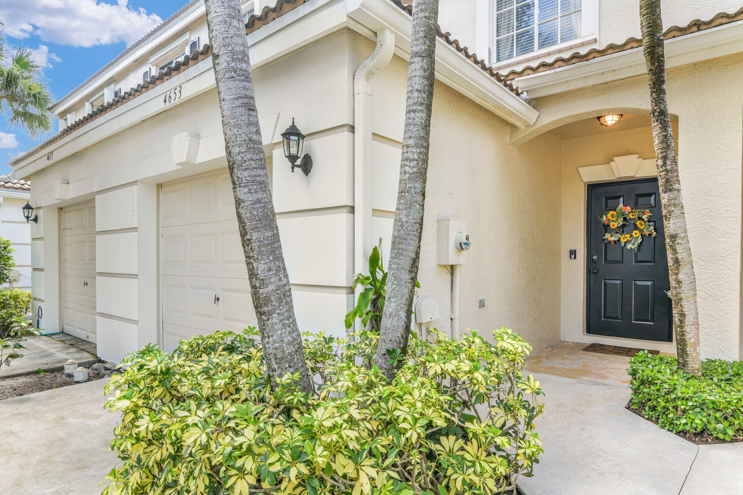 4653 Palmbrooke Cir Circle