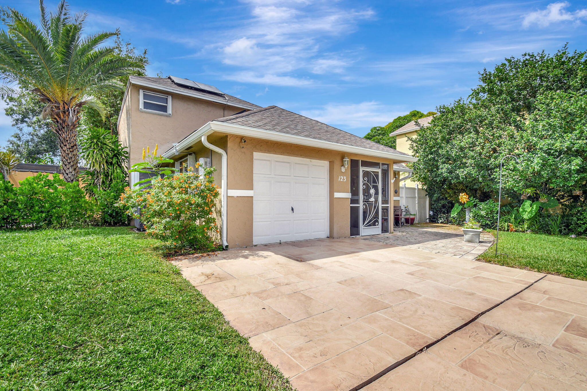 123 Buttonwood Circle