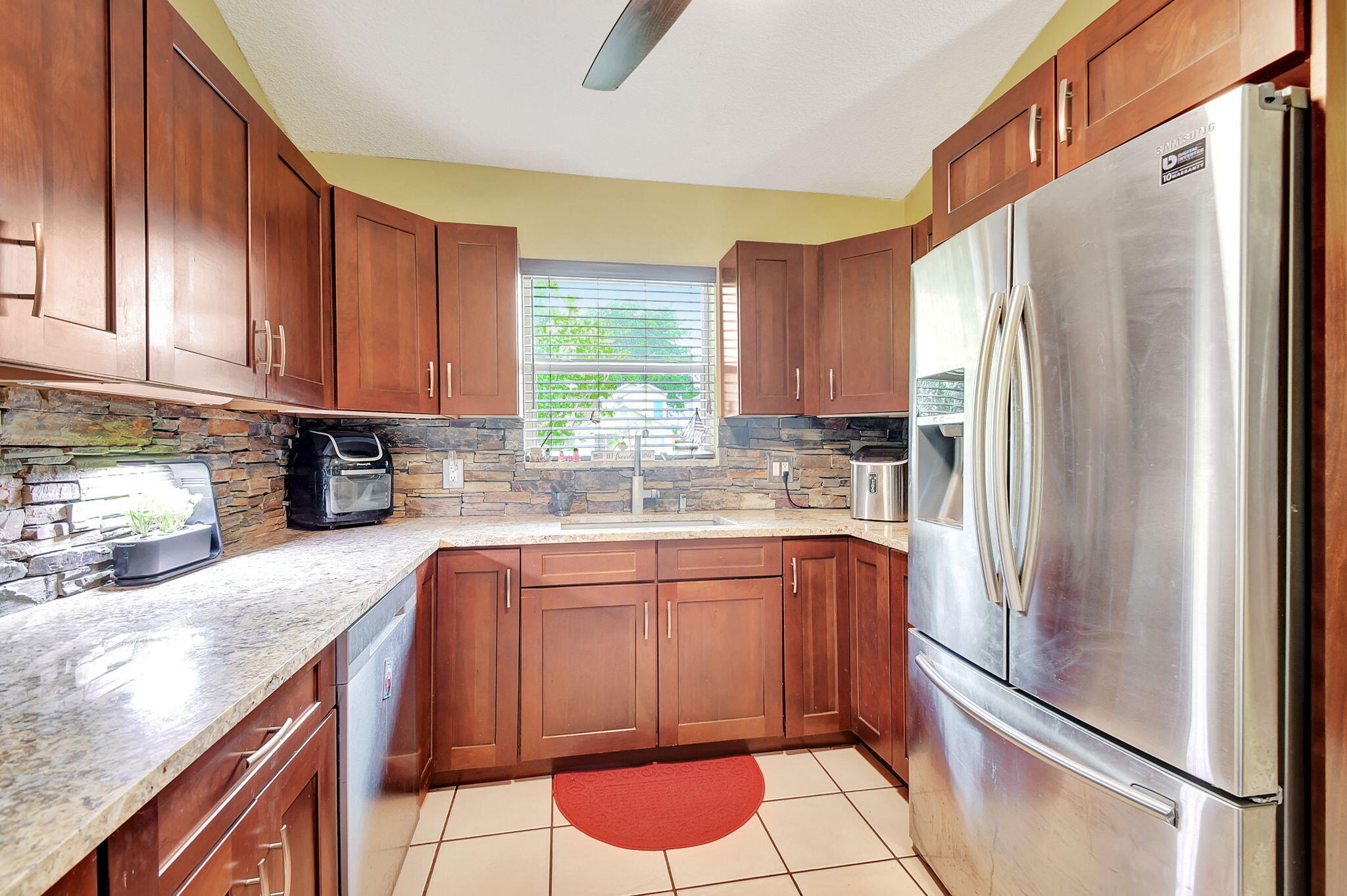123 Buttonwood Circle