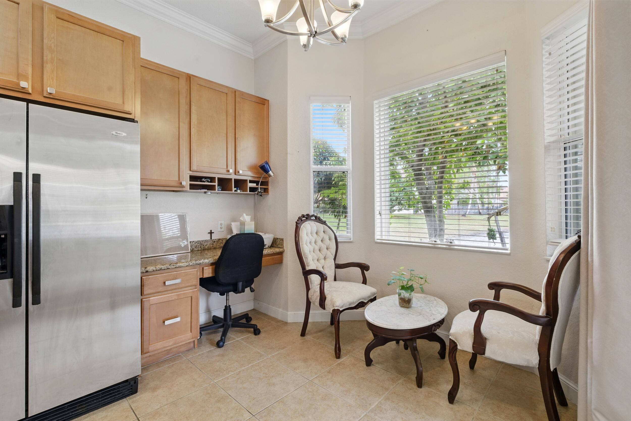 707 Cresta Circle