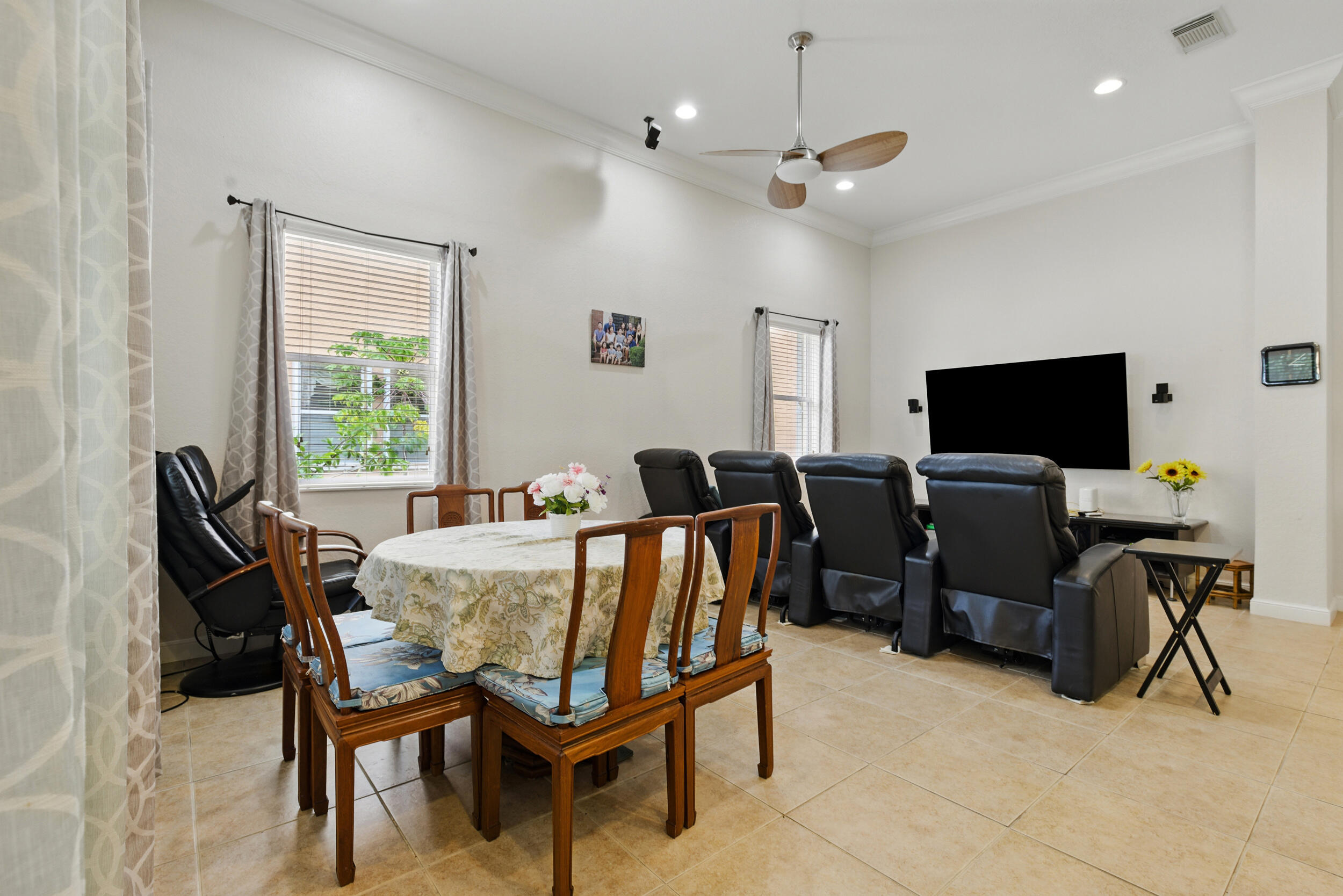 707 Cresta Circle