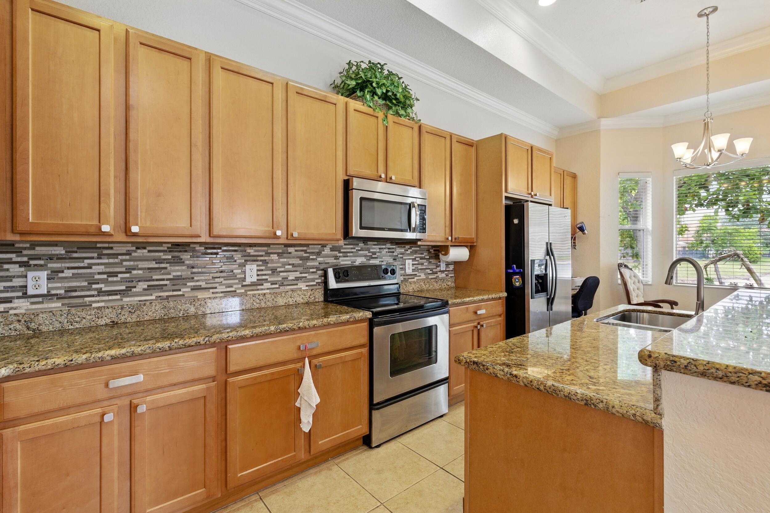 707 Cresta Circle