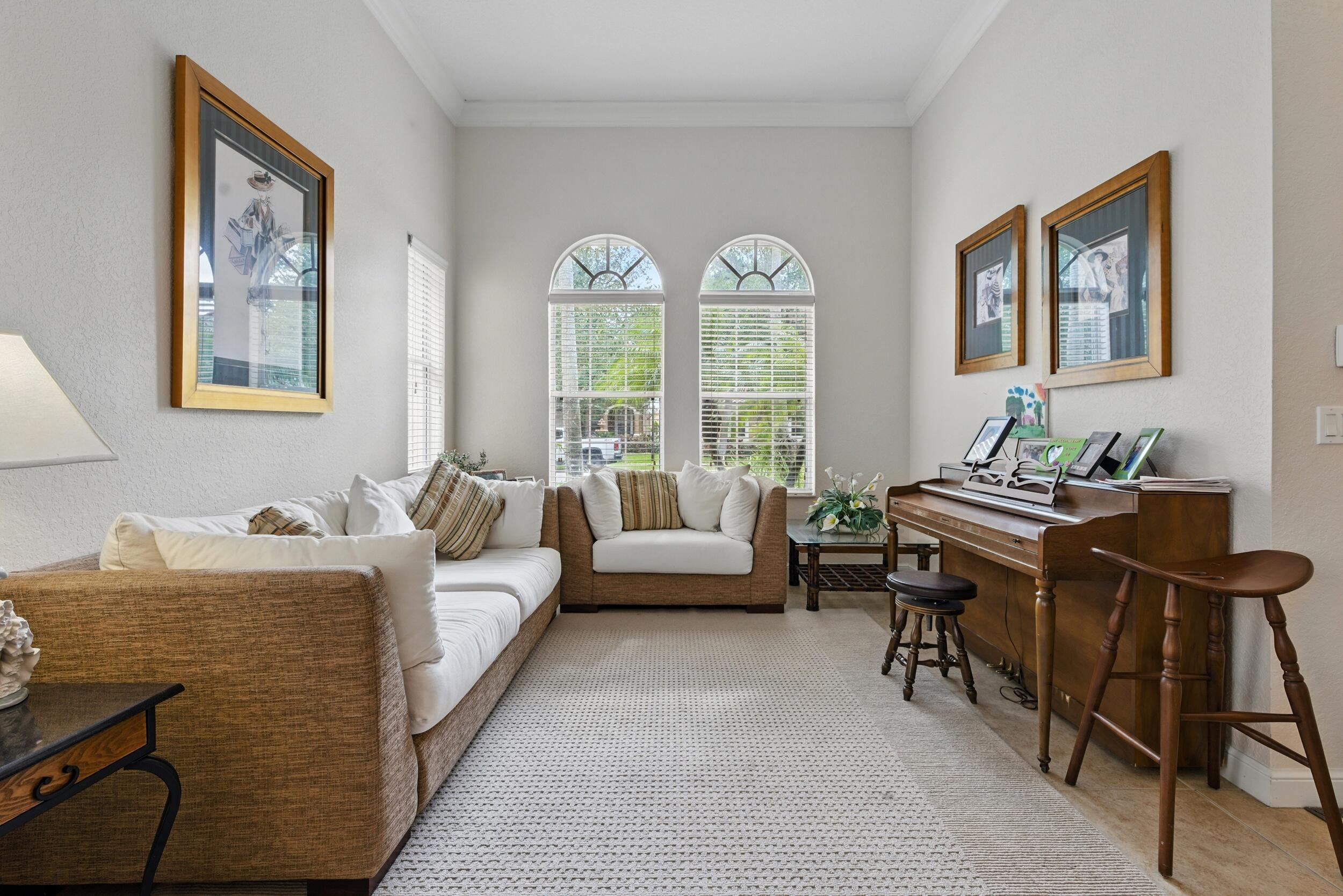 707 Cresta Circle