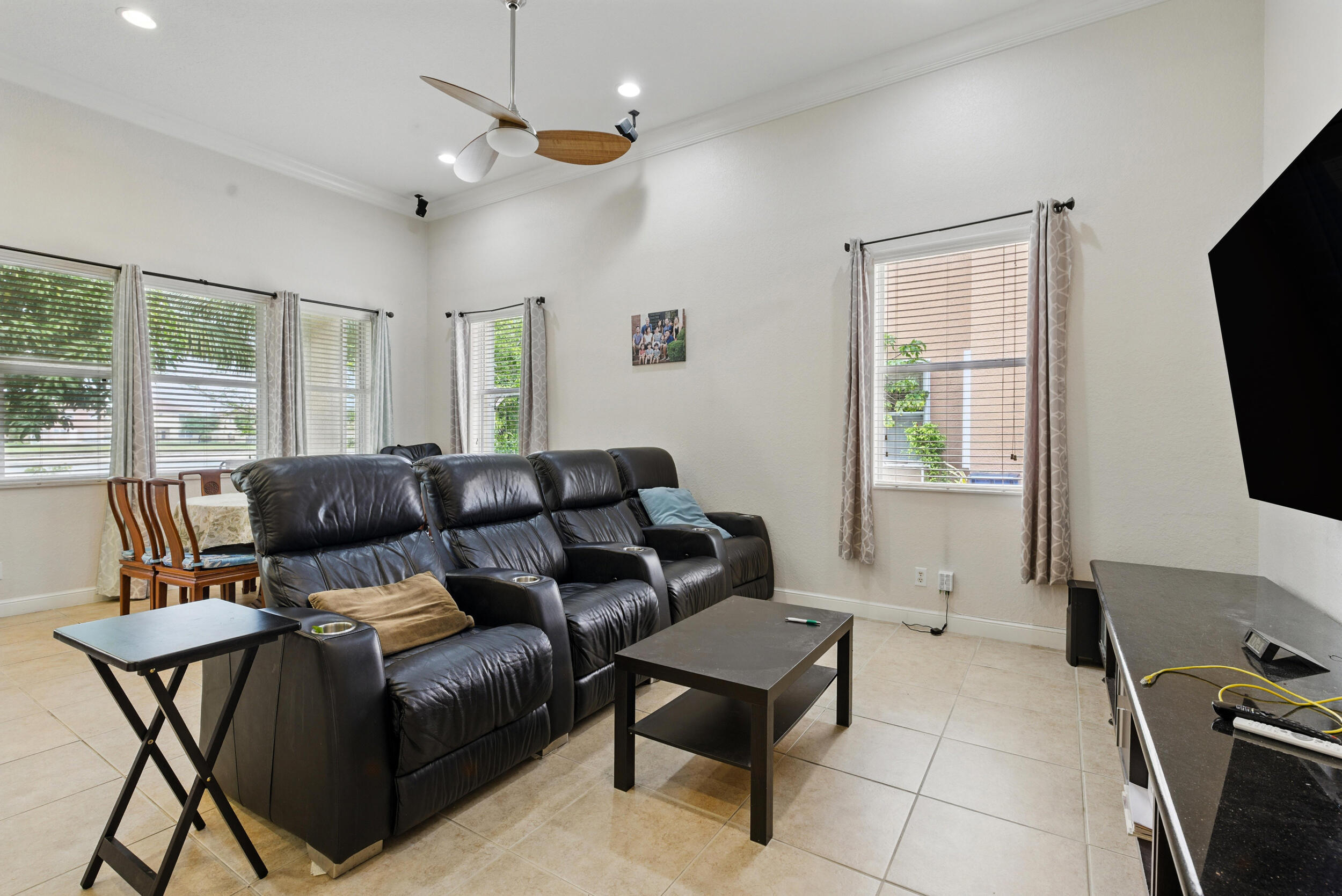 707 Cresta Circle