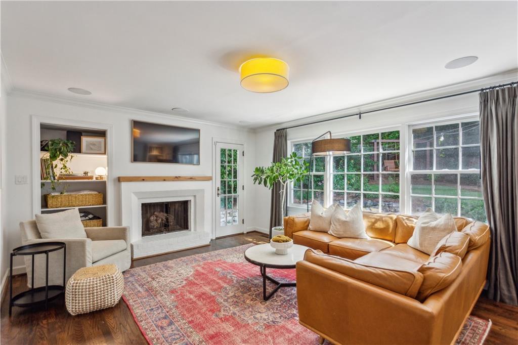 717 Channing Drive NW