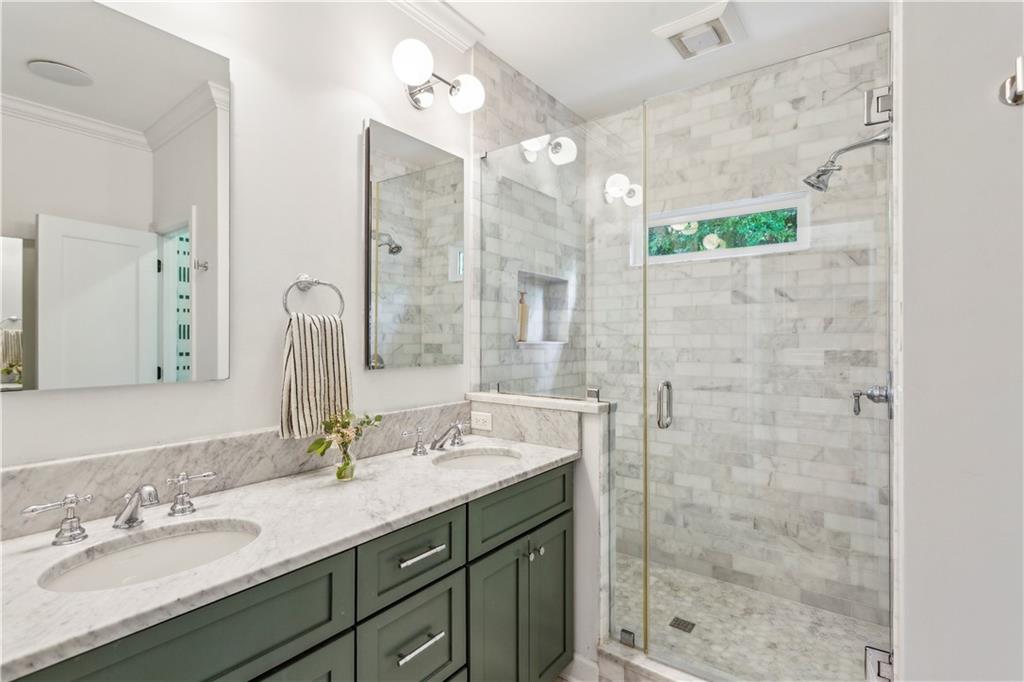 717 Channing Drive NW