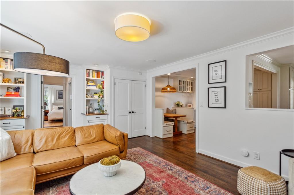 717 Channing Drive NW