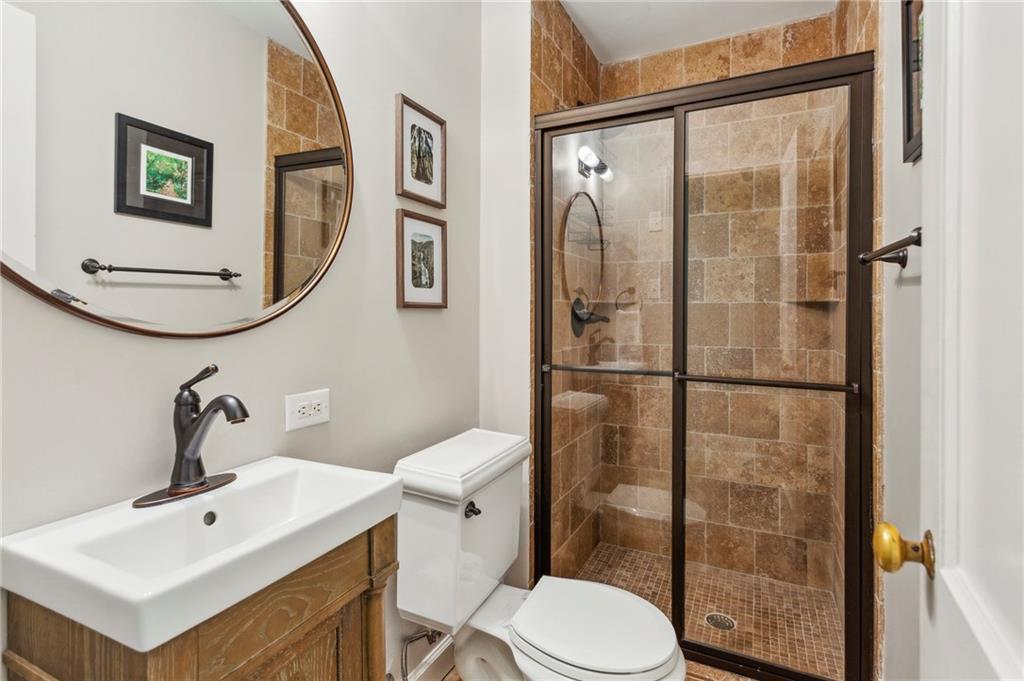 688 Forrest Trail NW