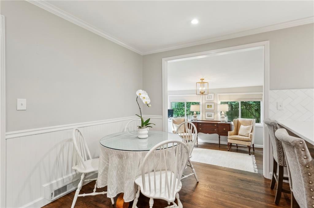 688 Forrest Trail NW