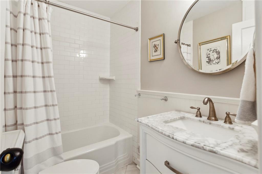 688 Forrest Trail NW