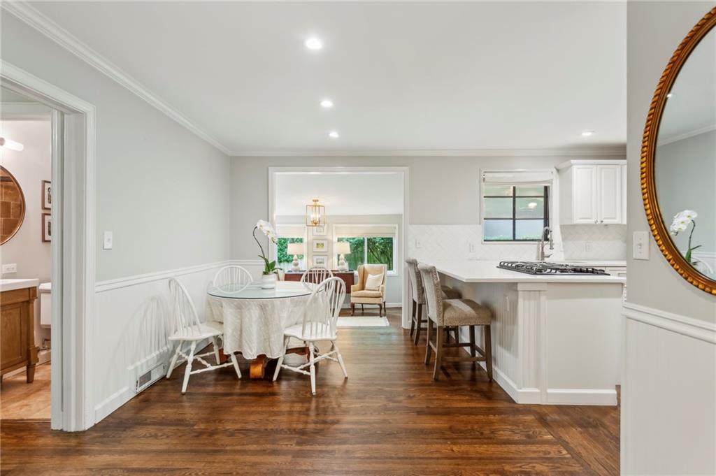 688 Forrest Trail NW