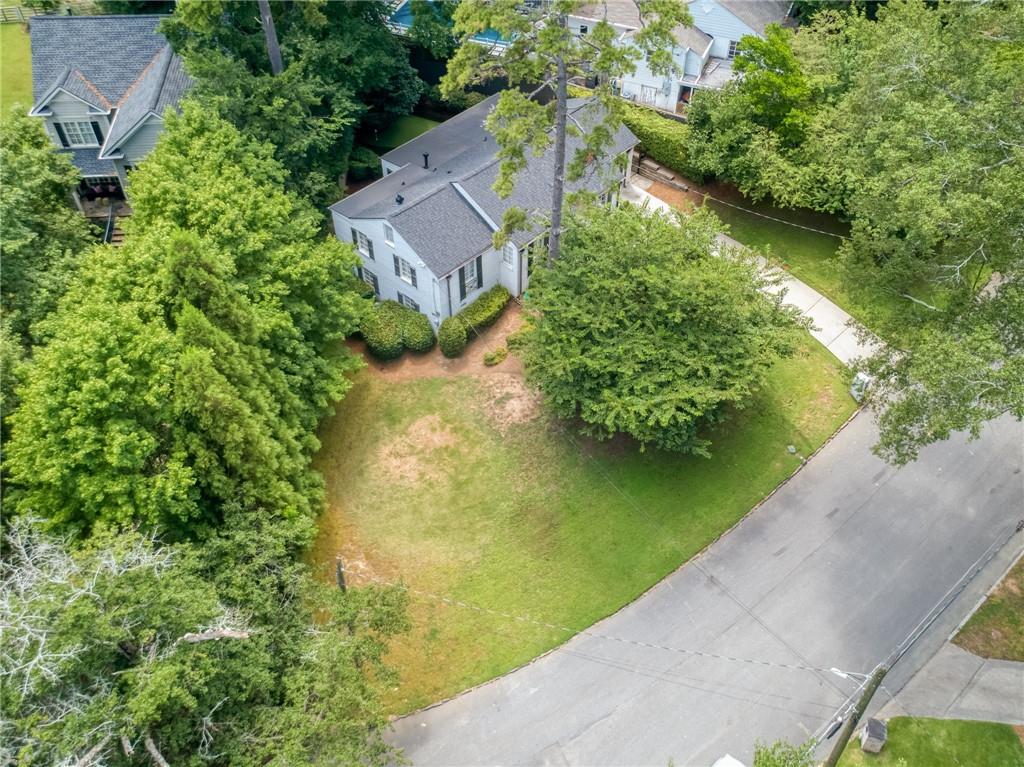 688 Forrest Trail NW