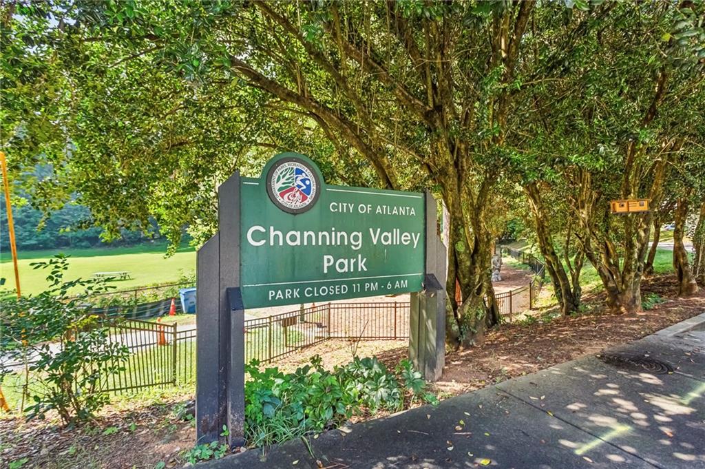 688 Forrest Trail NW