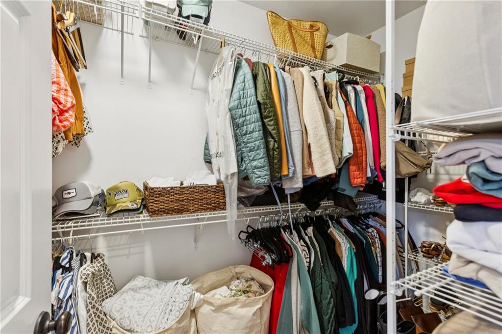 1819 Greystone Road NW