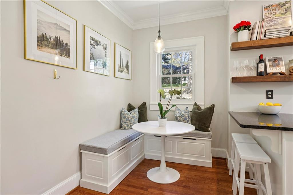 810 Martina Drive NE