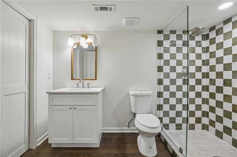 105 Inverness Approach