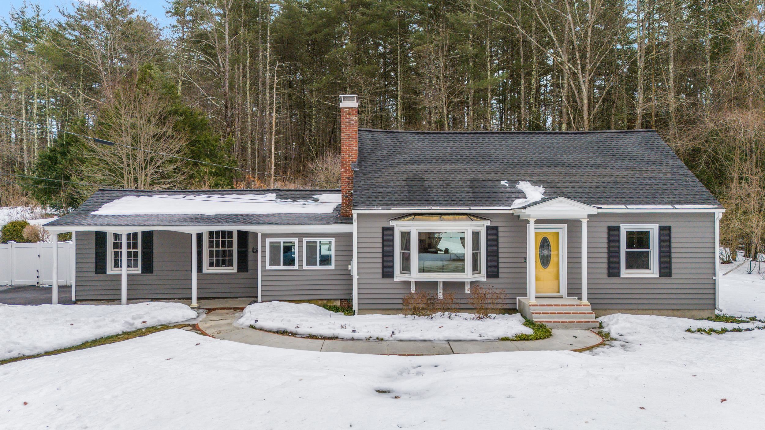 25 Caron Road