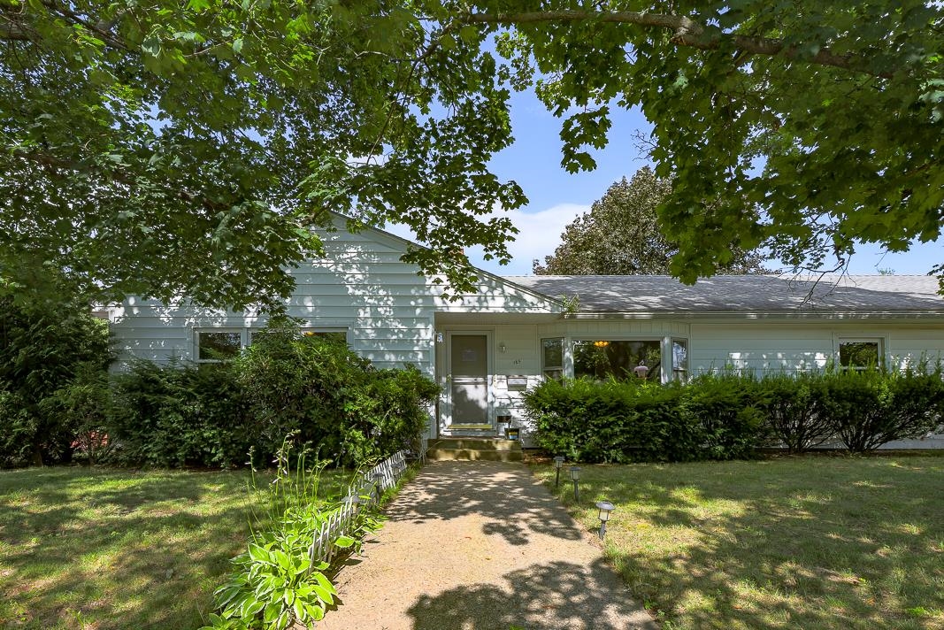 185 Cushing Avenue