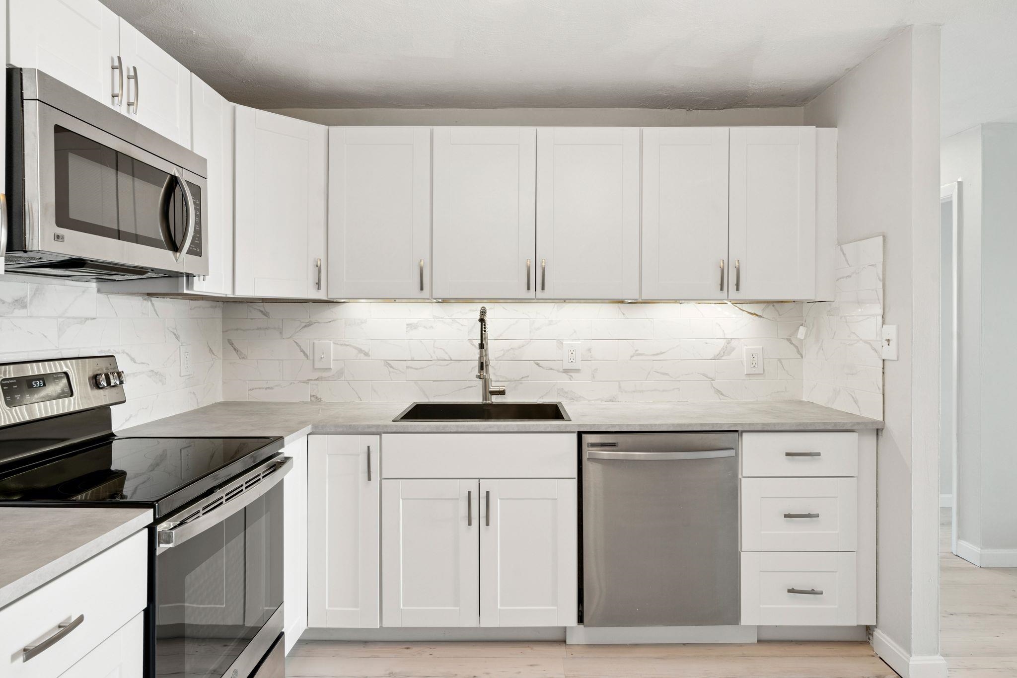35 Andrew Street Unit: 12