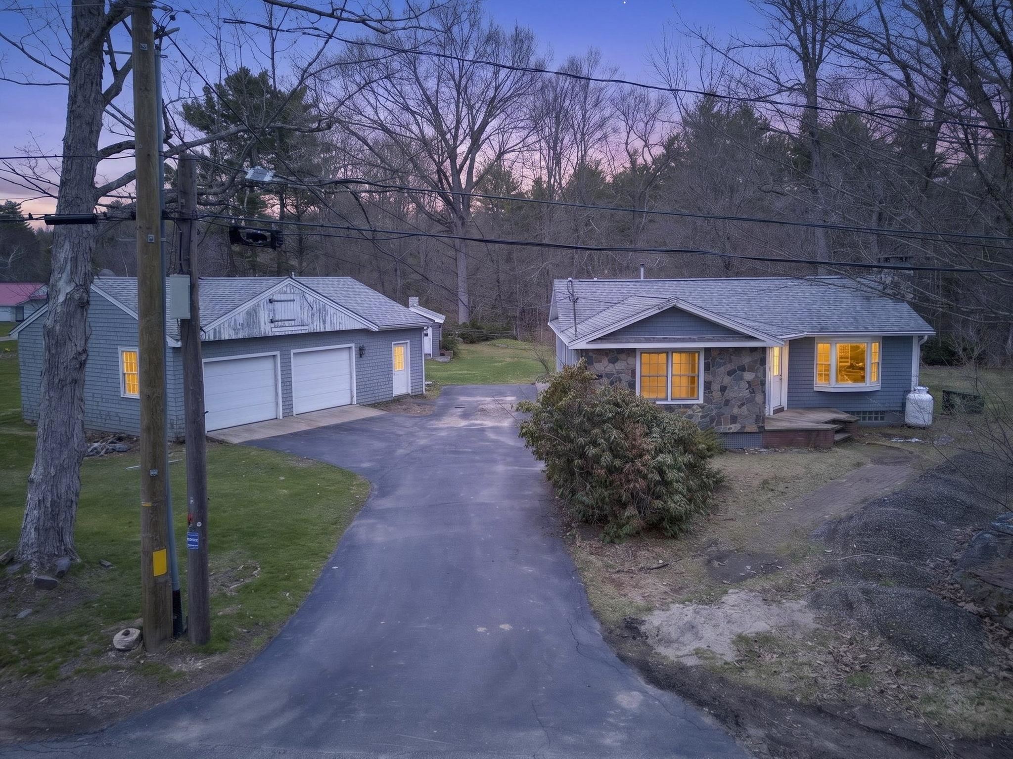 405 N River Road