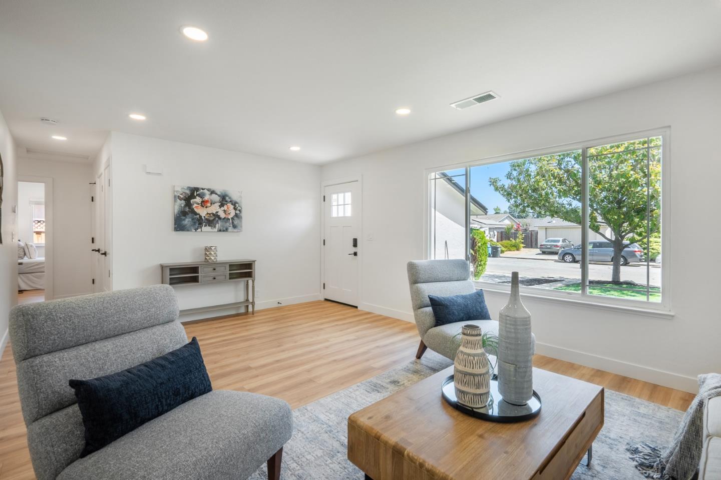 1555 Leafy CT