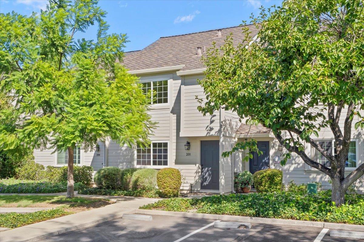 201 Shelley AVE