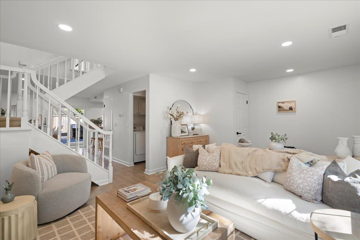 201 Shelley AVE