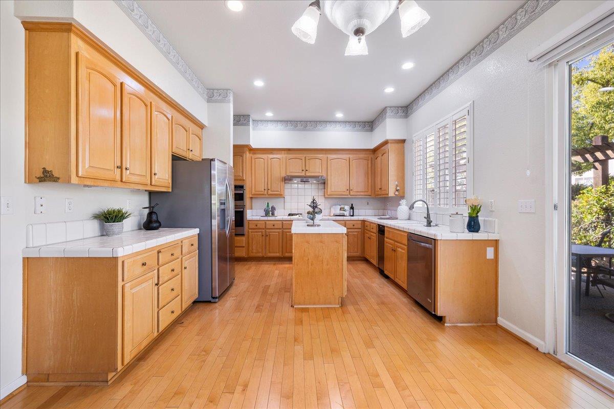 8753 McCarty Ranch DR