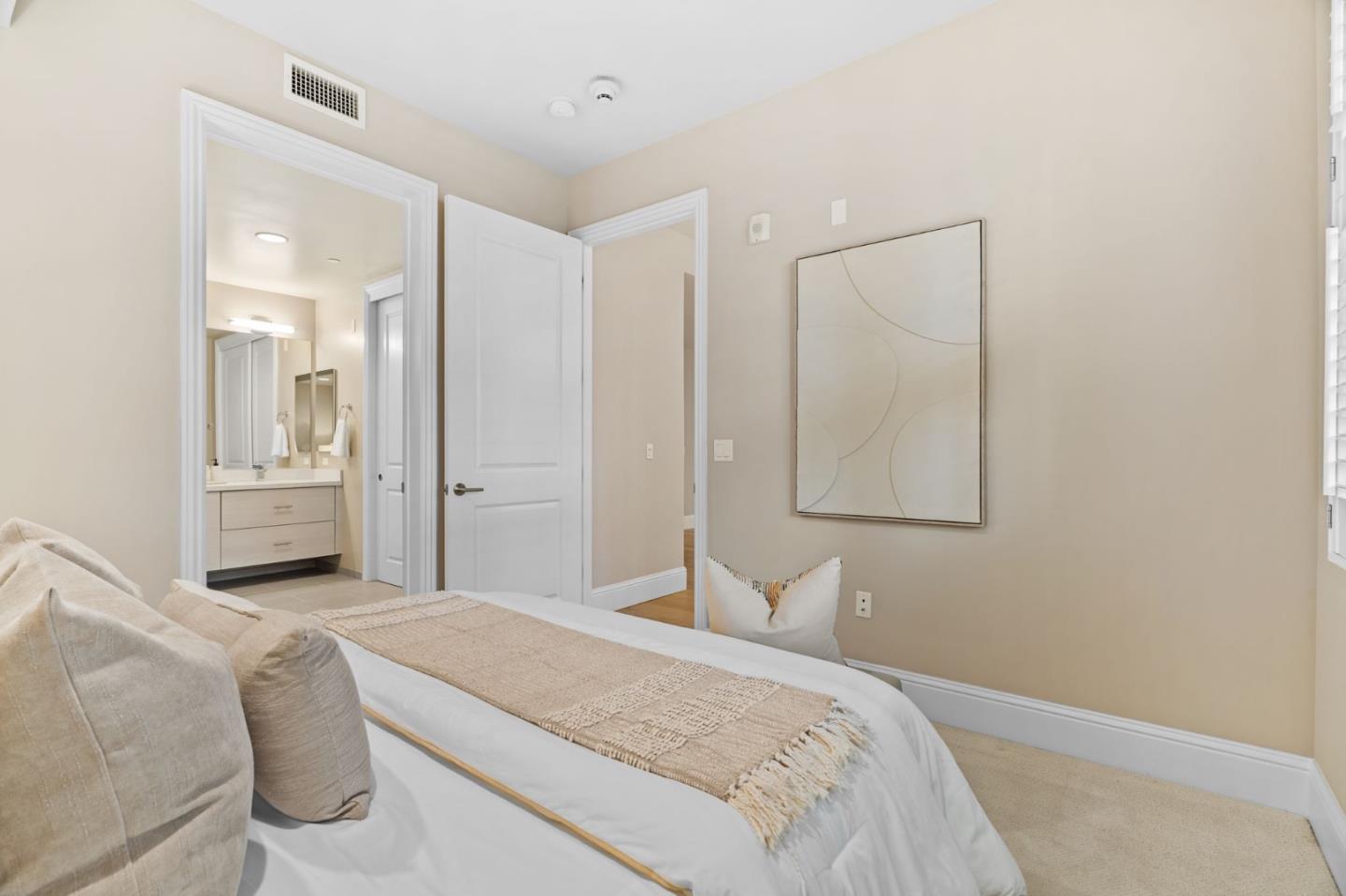 86 3rd Street 203
