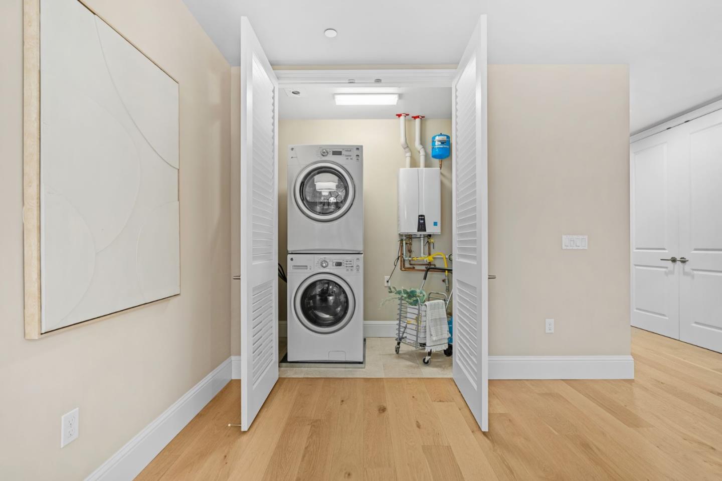 86 3rd Street 203