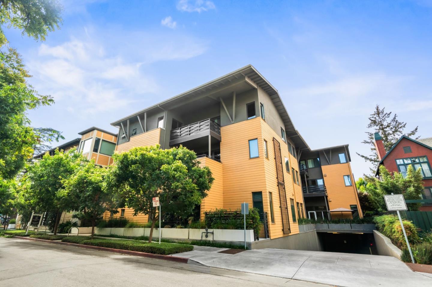 86 3rd Street 203