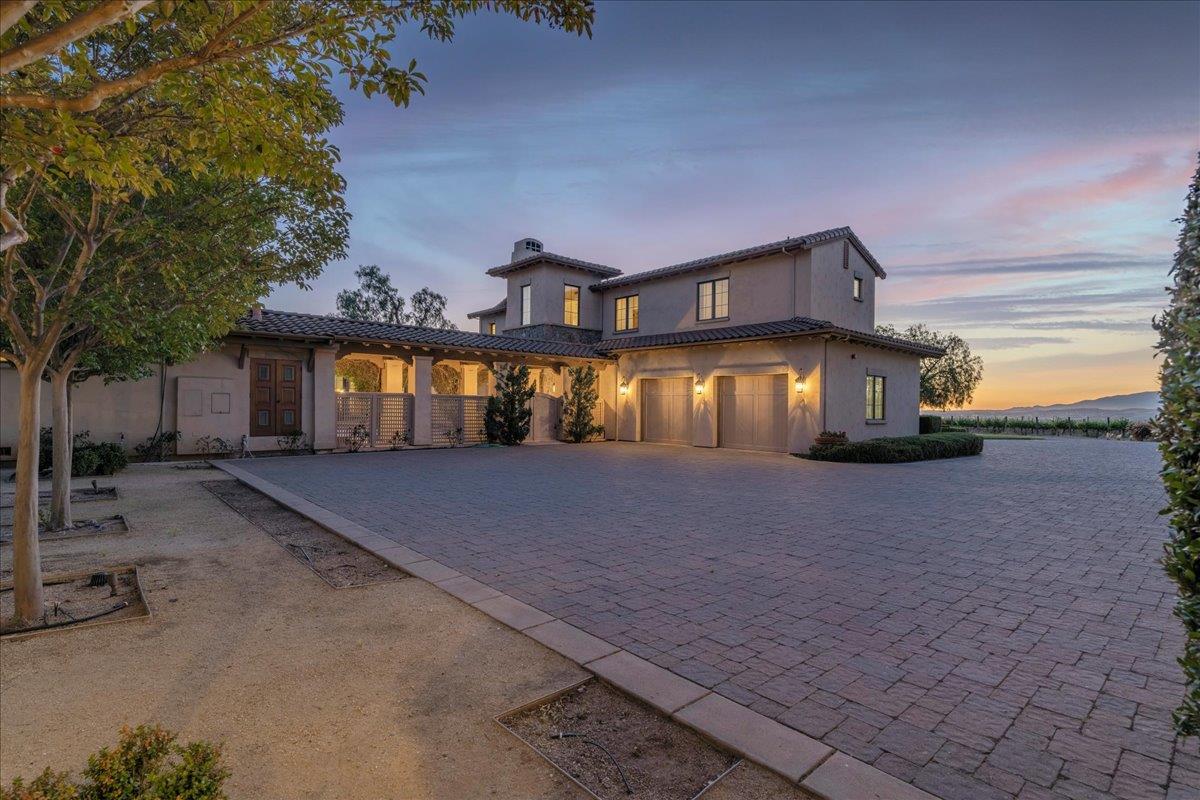 741 Kalthoff Common