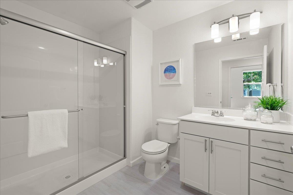 223 William Manly ST 5