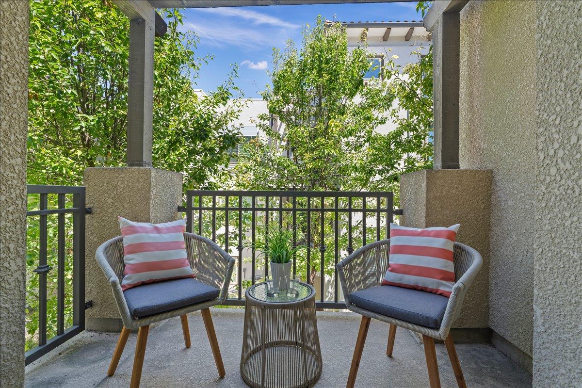 223 William Manly ST 5