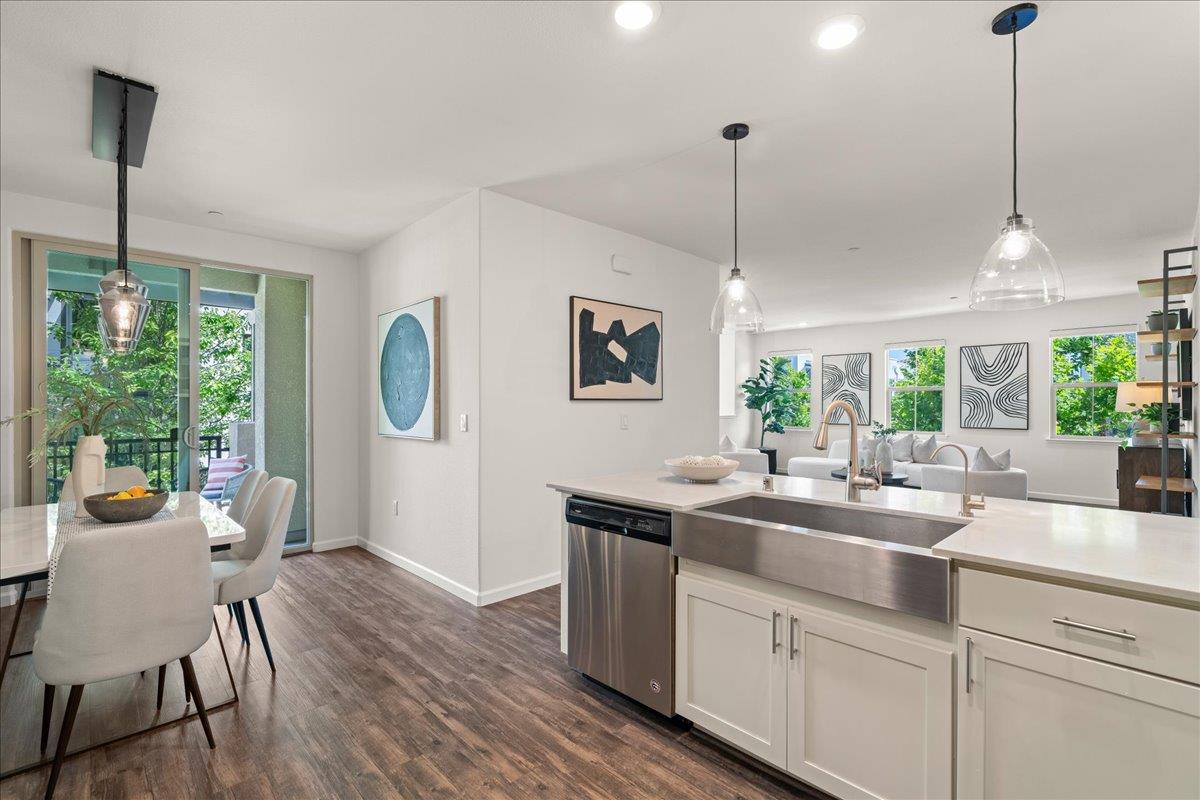 223 William Manly ST 5