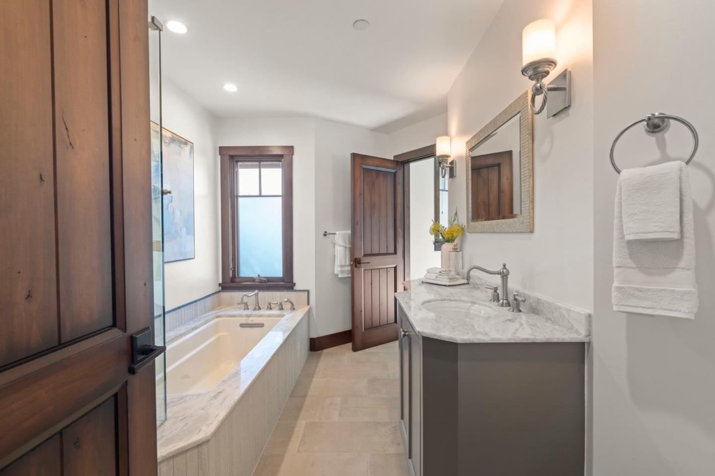 14942 Larga Vista DR