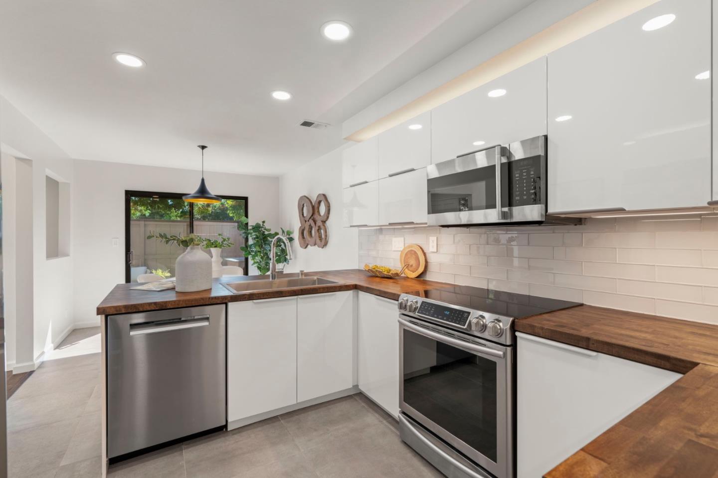 1327 Greenwich CT