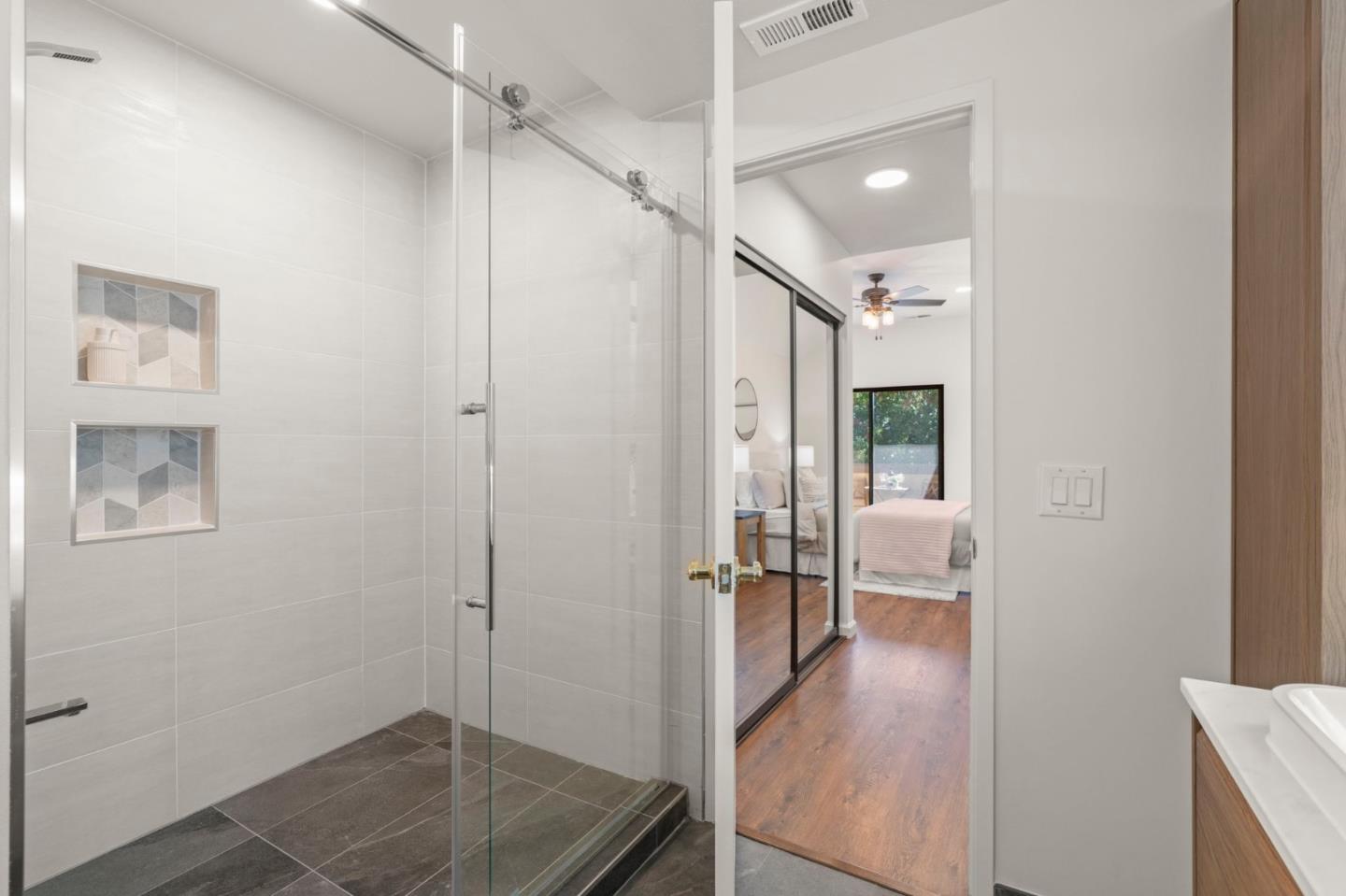 1327 Greenwich CT