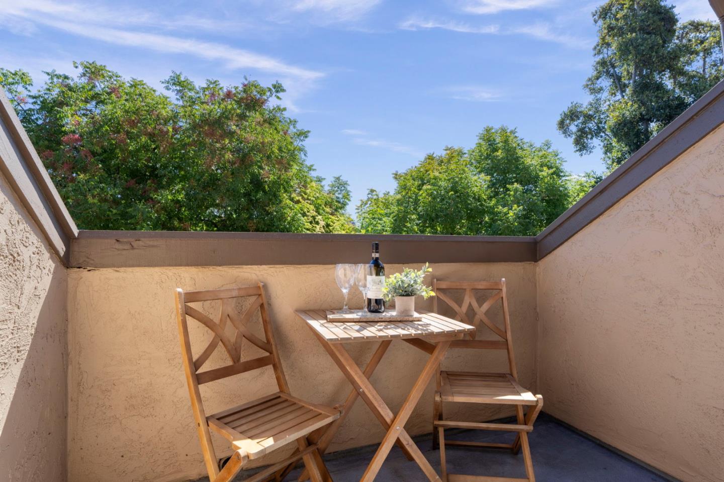 1327 Greenwich CT