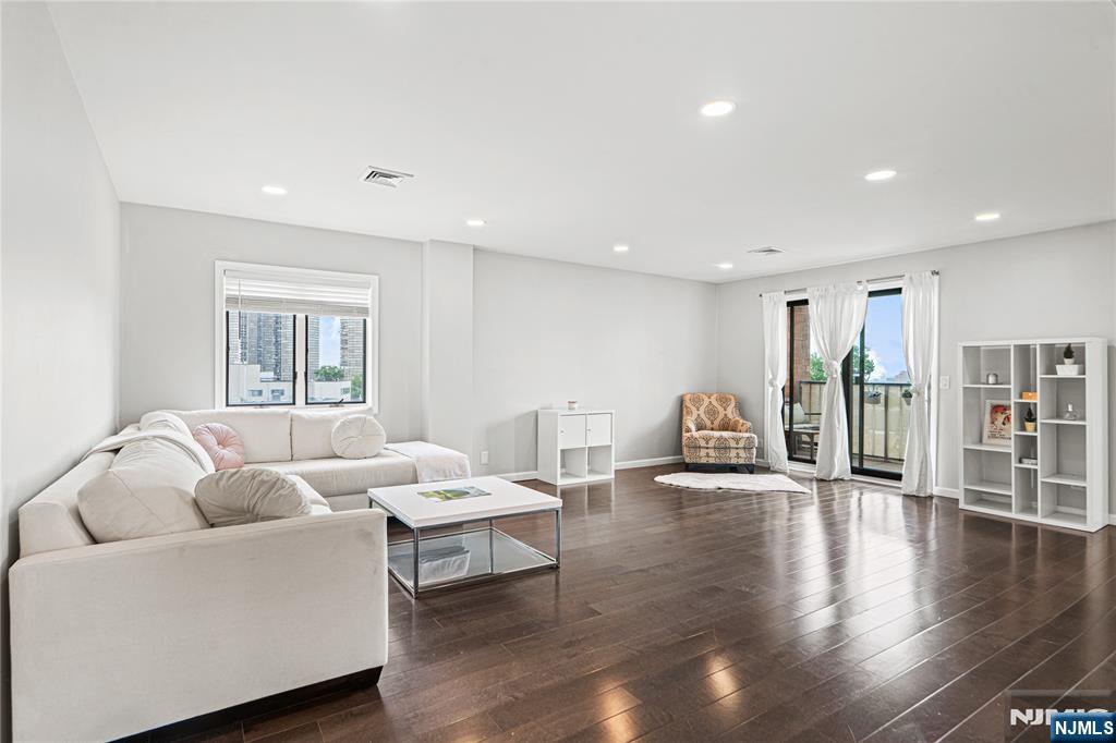633 Palisade 6B