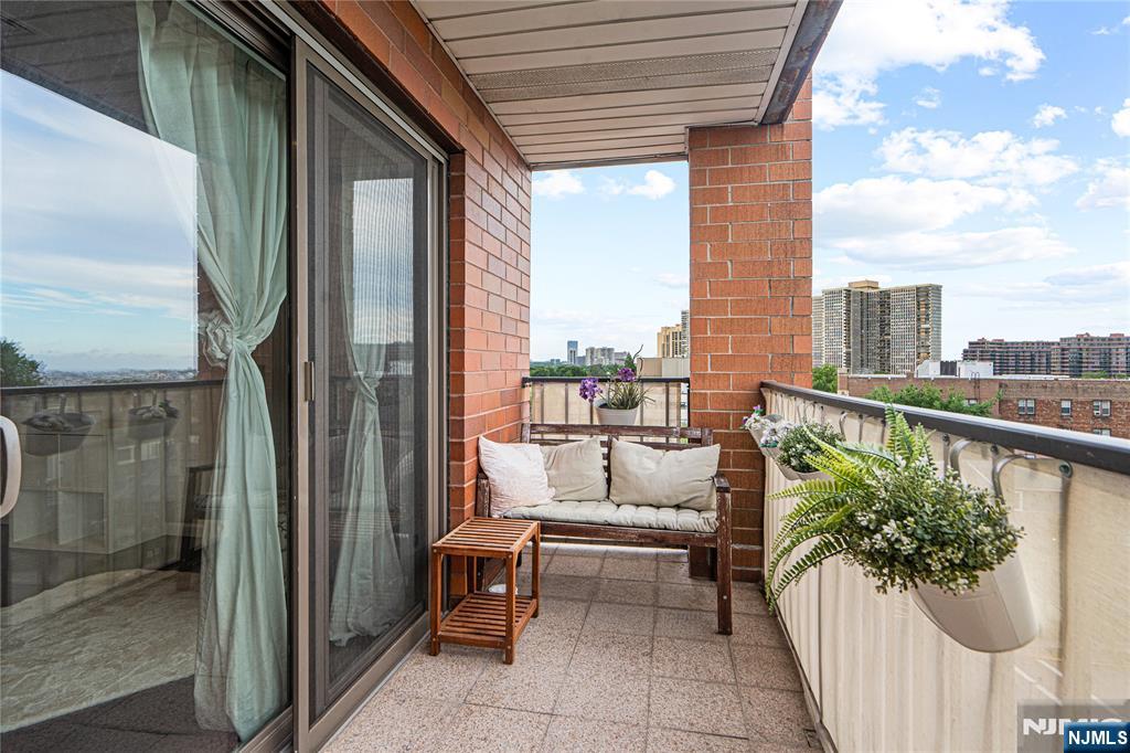 633 Palisade 6B