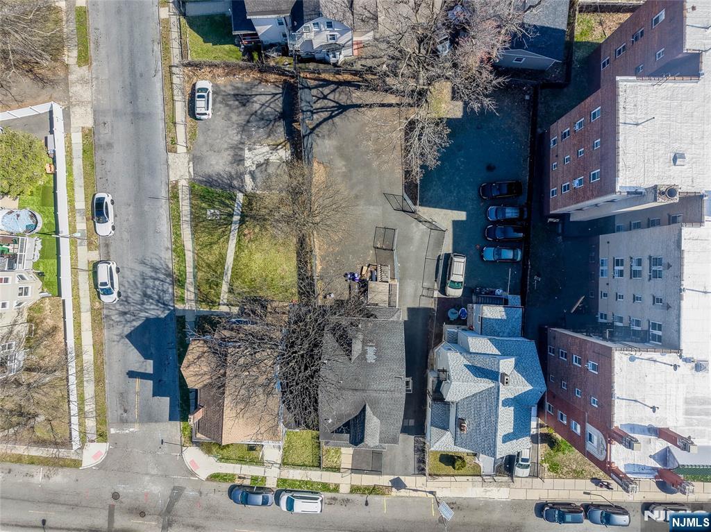 162 Clinton Street