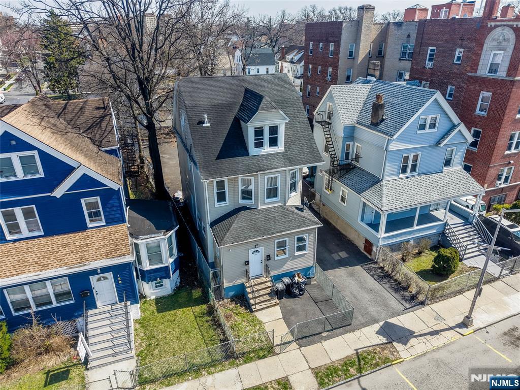 162 Clinton Street