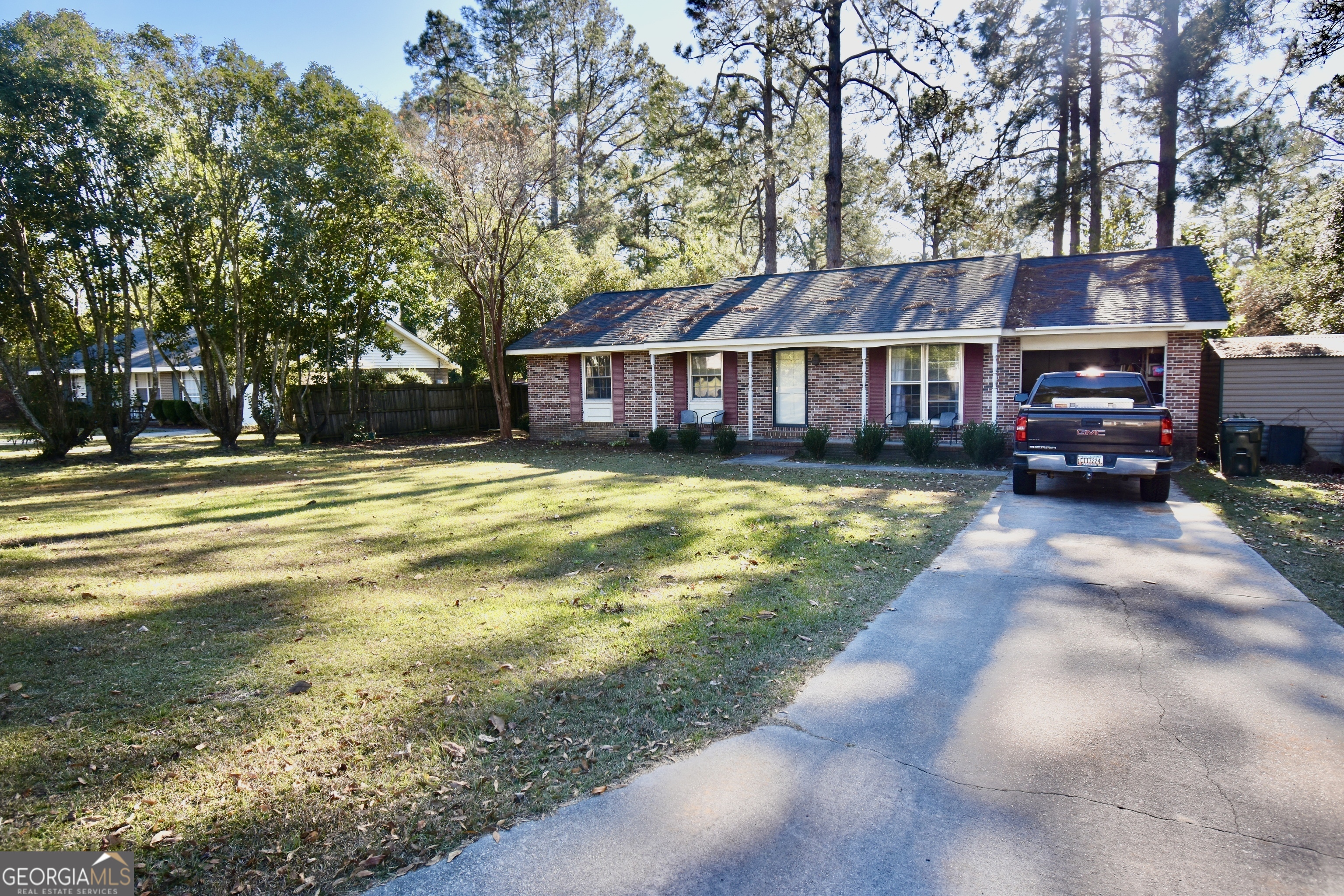 212 Pinecrest Drive
