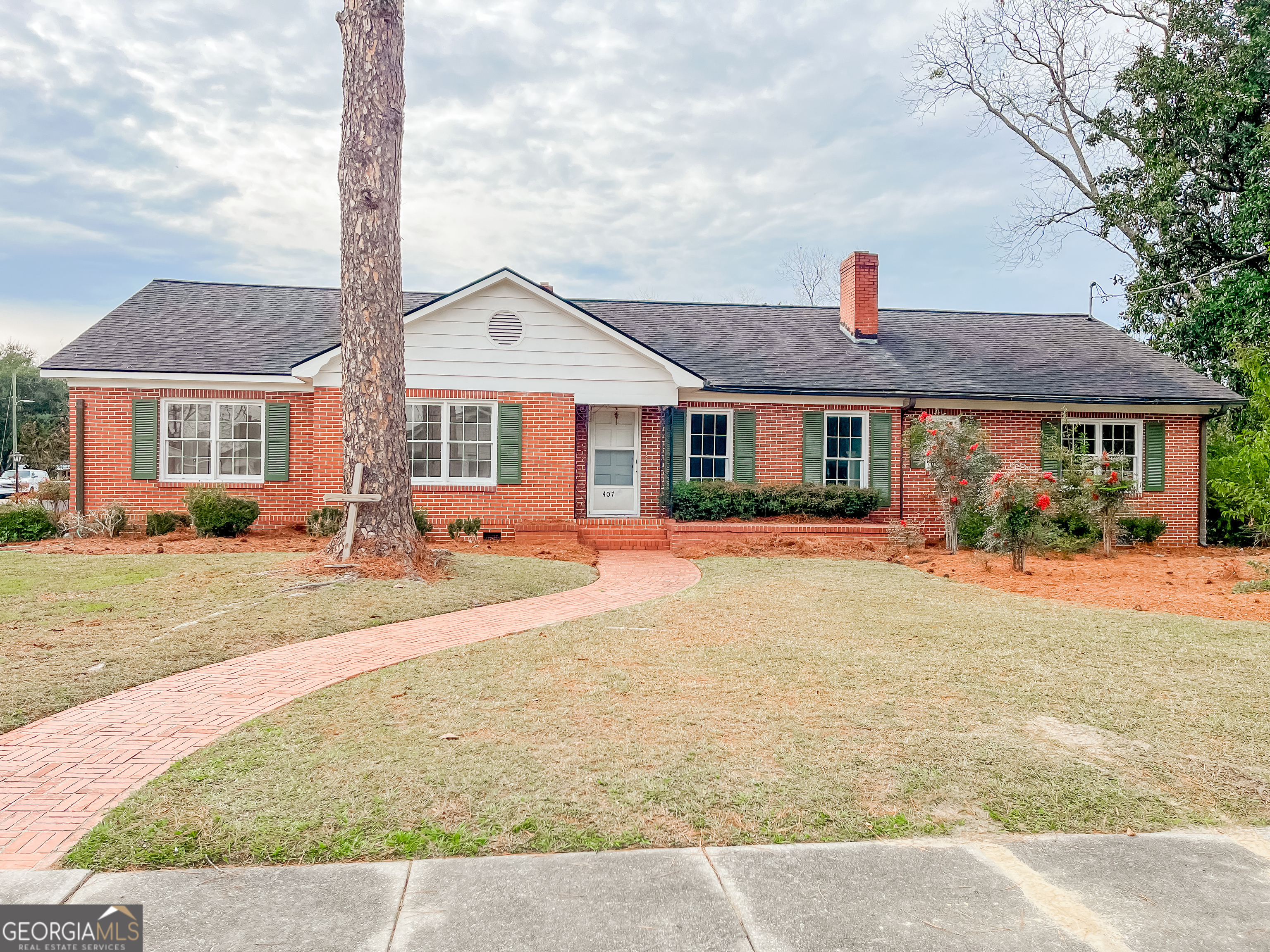 407 N Masonic Street